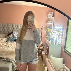 Alya Gray Boxy Long Sleeve Sweatshirt